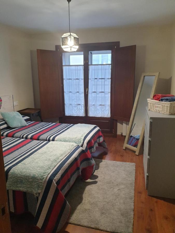 Apartamento Cine Colón Ribadeo Esterno foto