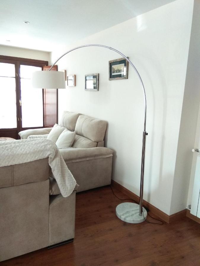 Apartamento Cine Colón Ribadeo Esterno foto
