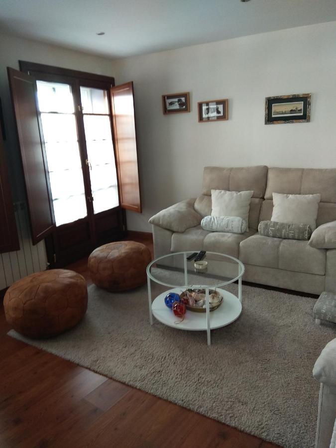 Apartamento Cine Colón Ribadeo Esterno foto
